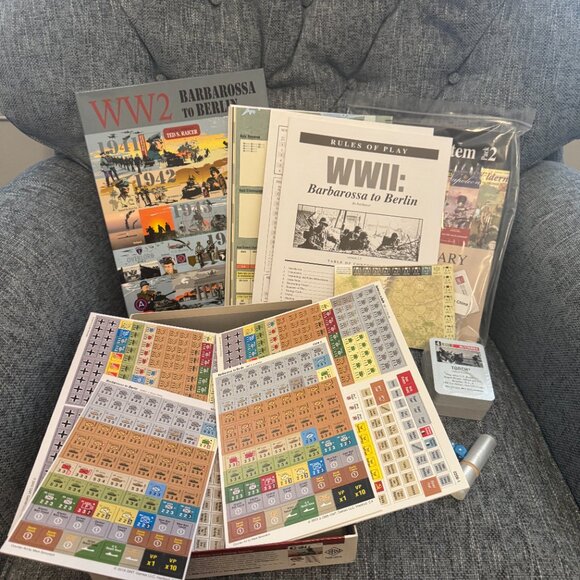 WW2: Barbarossa to Berlin (opened, unpunched) - Picture 7 of 11